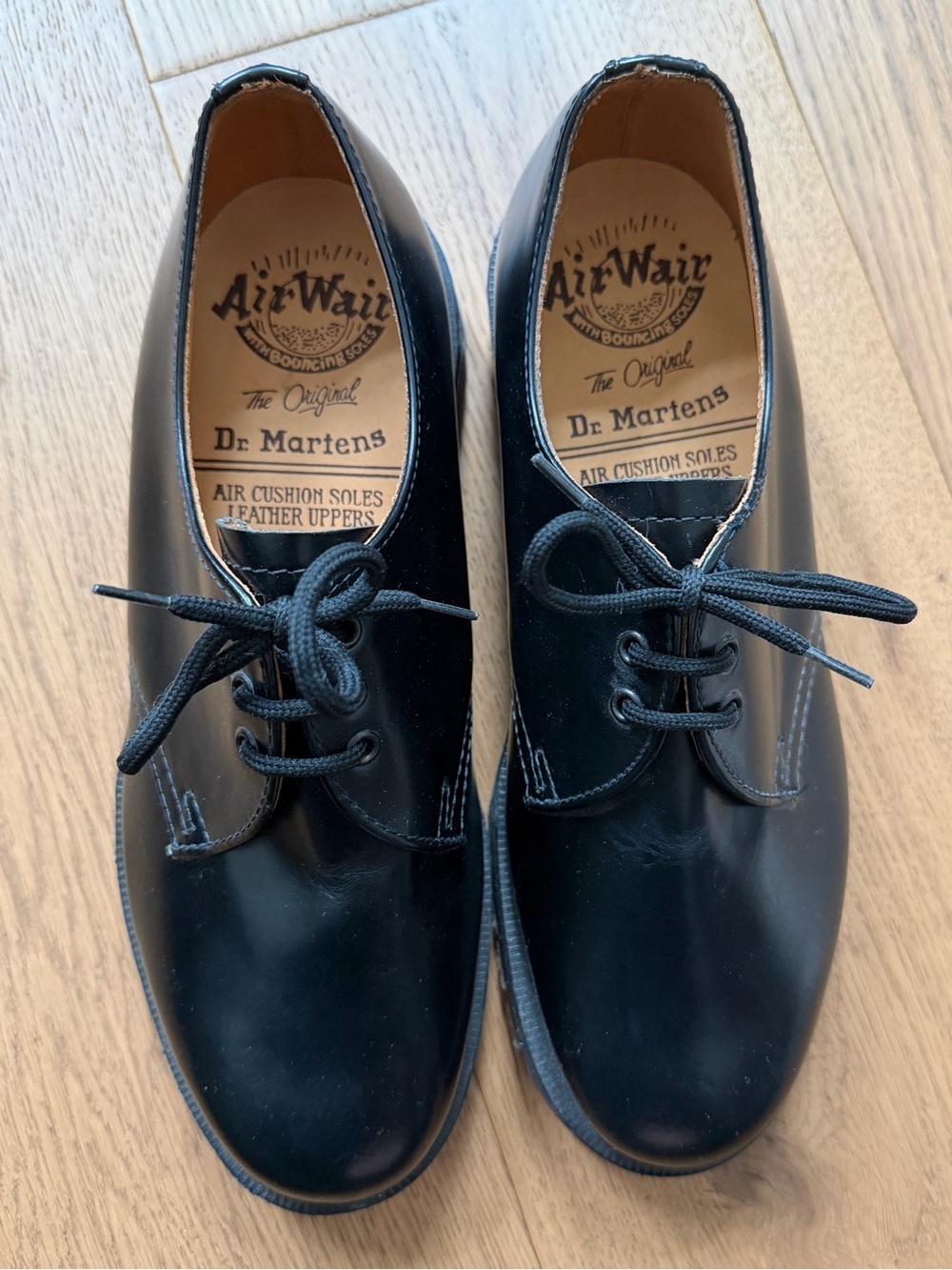 Unisex Doc Martens Air Wair - Black Leather - Made in England - UK Size 6 (EU39) - Picture 5 of 10